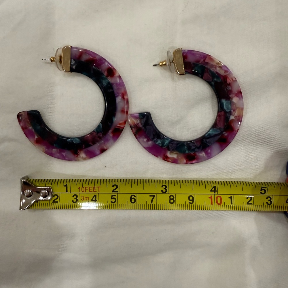 Resin Hoop Earrings in Purple Blue Pink Floral Pattern - Picture 4 of 4